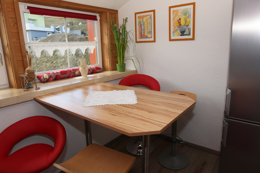 Wohnung Goldeck Esstisch
